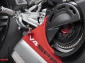 MY22_Ducati_Panigale_V4_SP2_000_UC370731_Mid