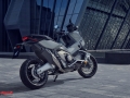 25YM Honda X-ADV