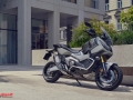 25YM Honda X-ADV