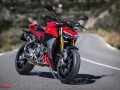 MY25_Ducati_Streetfighter_V2_S_008_UC769971_Mid