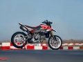 MY26_HYPERMOTARD_V2S_STATIC_ON_LOCATION _13__UC874077_Mid