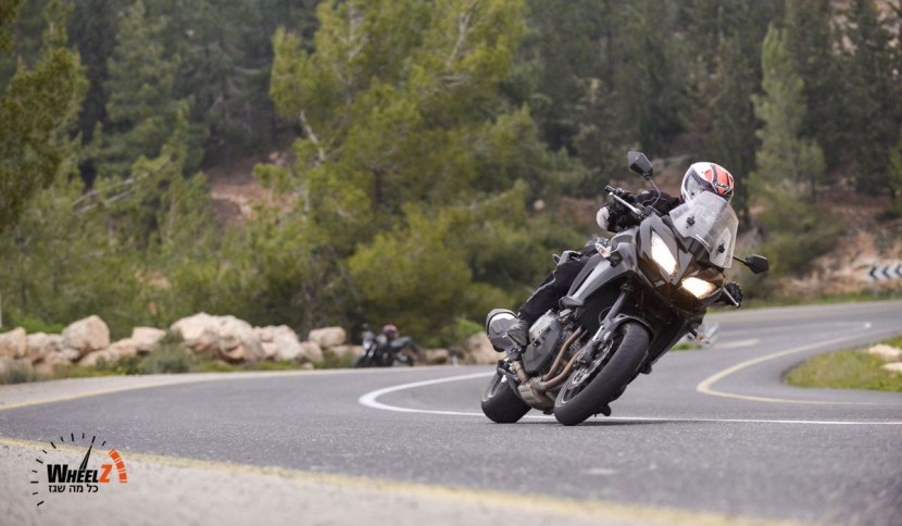 header-versys