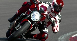 דוקאטי מונסטר 1200R