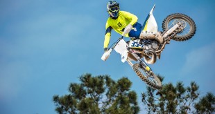 21226_TC 250 2017 Action