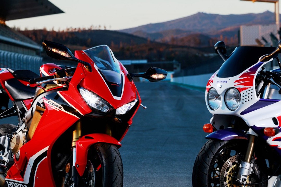 2780_Honda CBR1000RR YM17 005