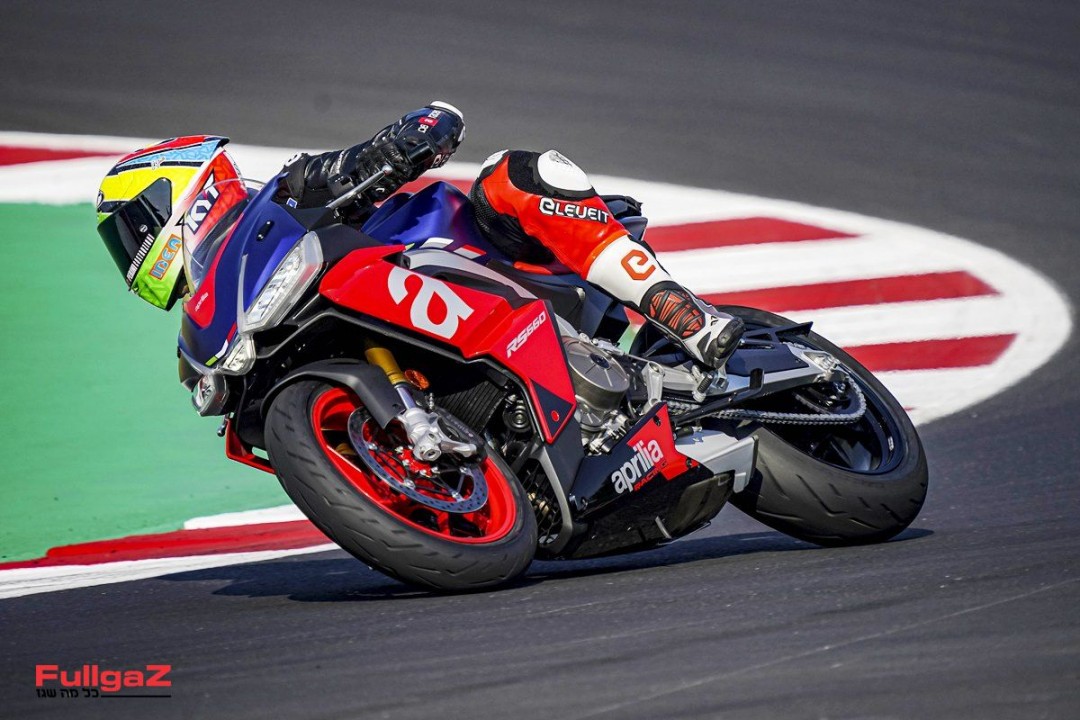 Aprilia-RS660-Track-003