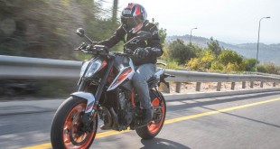 KTM-890-DUKE-R-Test-060