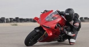 Ducati-Panigale-V4S-2025-Launch-027