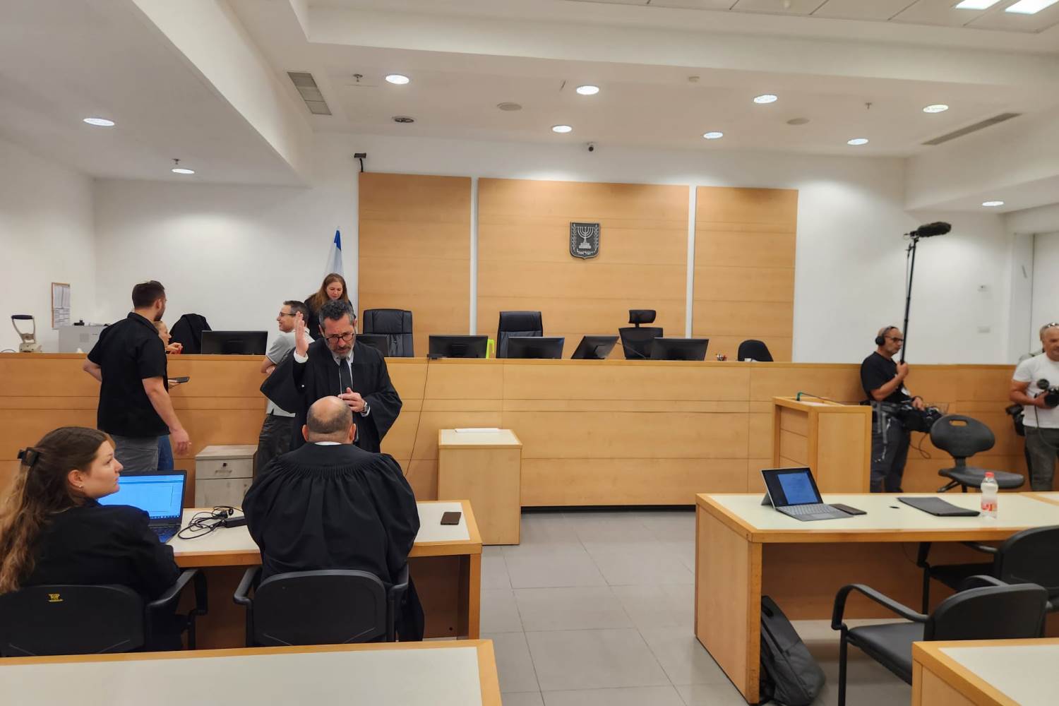 אולם בית־המשפט המחוזי בלוד - הבוקר