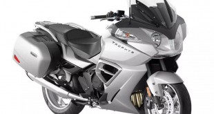Triumph Trophy 1200 (1)