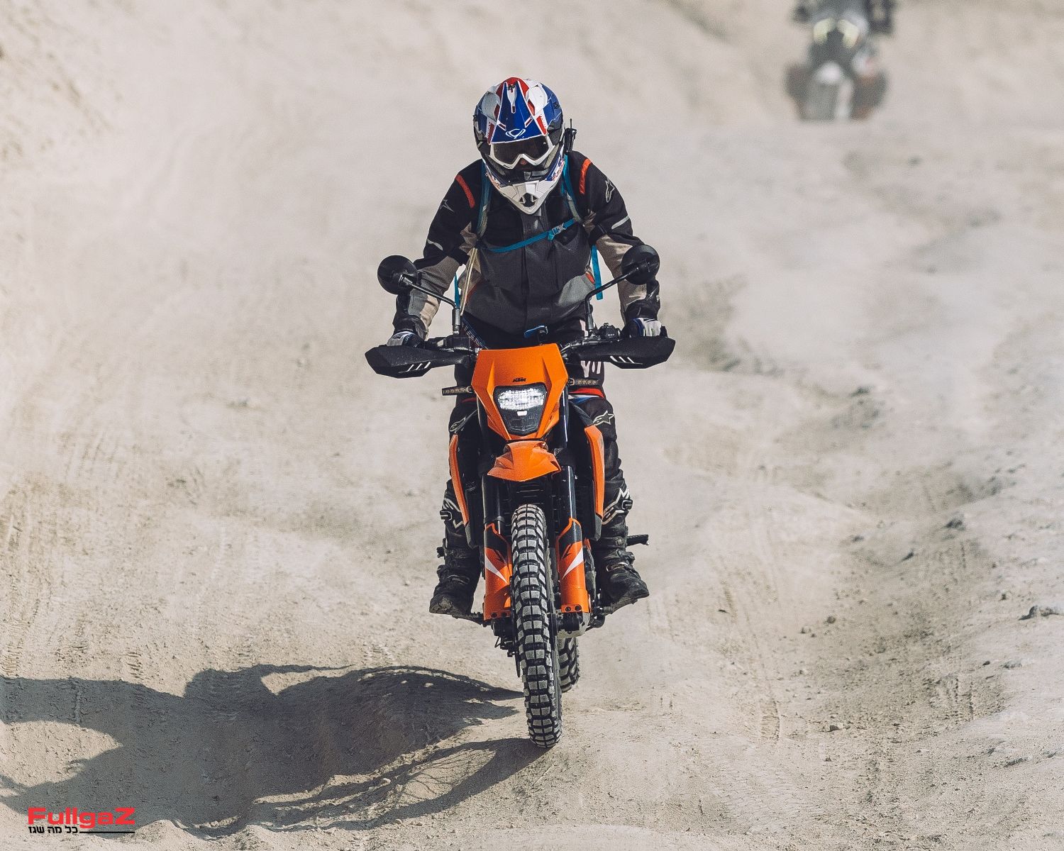 מחזיר את ק.ט.מ לסגמנט הדו־שימושיים