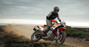 652259_MY25 KTM 890 ADVENTURE R - ACTION_EUROPE GLOBAL_ACTION