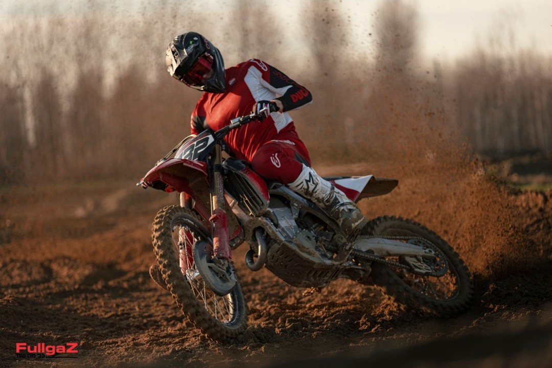 Desmo450 MX Factory (28)