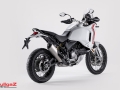 MY22_Ducati_Desert_X_16_UC356300_Mid