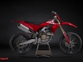 MY26_DESMO450_MX_STUDIO _10__UC775564_High