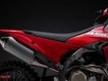 MY26_DESMO450_MX_STUDIO _12__UC775567_High