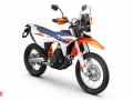 766535_MY27-KTM-690-Rally-45-front-right_EUROPE GLOBAL_STUDIO