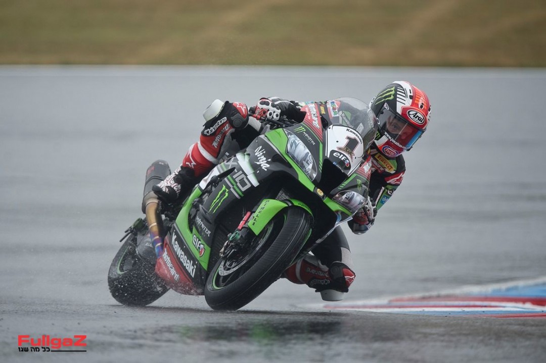hi_r10_lausitzring_worldsbk_2016_race-2_rea_gb41095-2