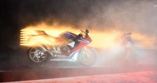 Intermot 2016 - 17YM CBR1000RR Fireblade SP/SP2 and 17YM CB1100 EX/RS
