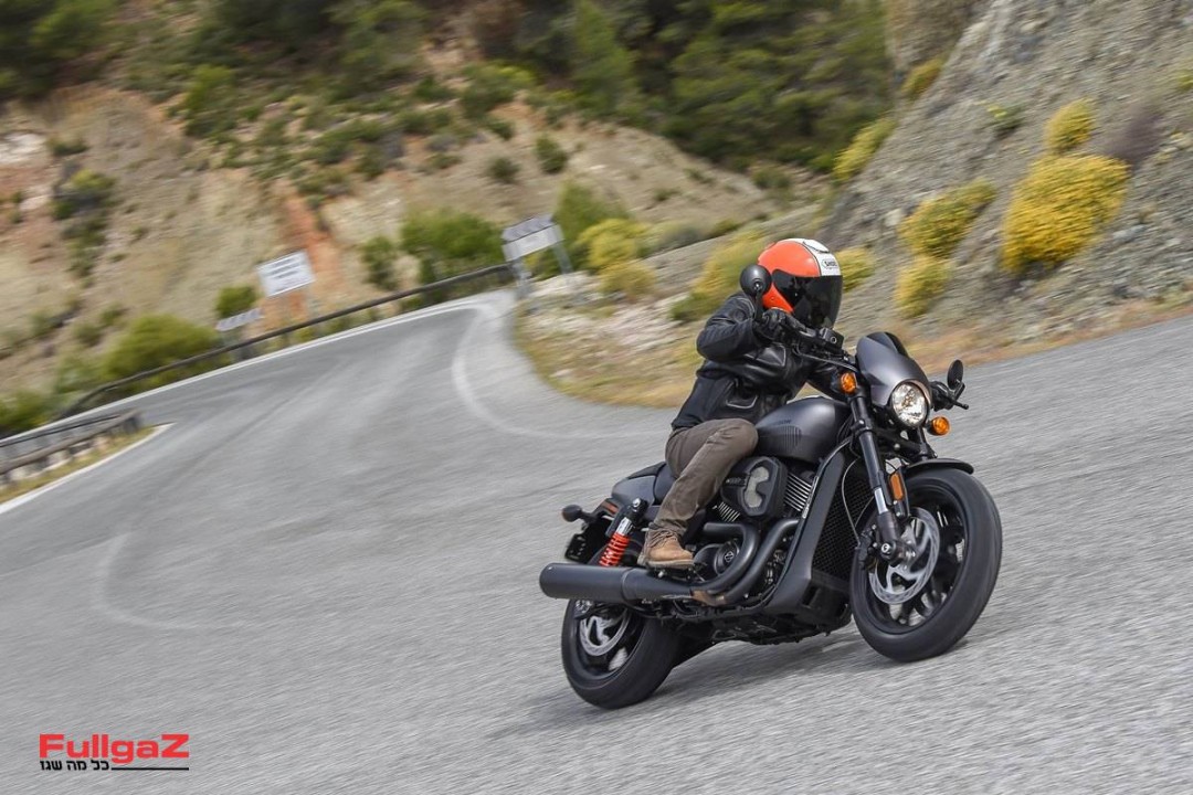 HD-Street-Rod-750-003