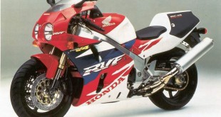 Honda RVF750 RC45 (1)