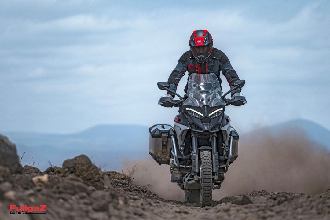 MY23_DUCATI_MULTISTRADAV4_RALLY _153__UC437601_Mid