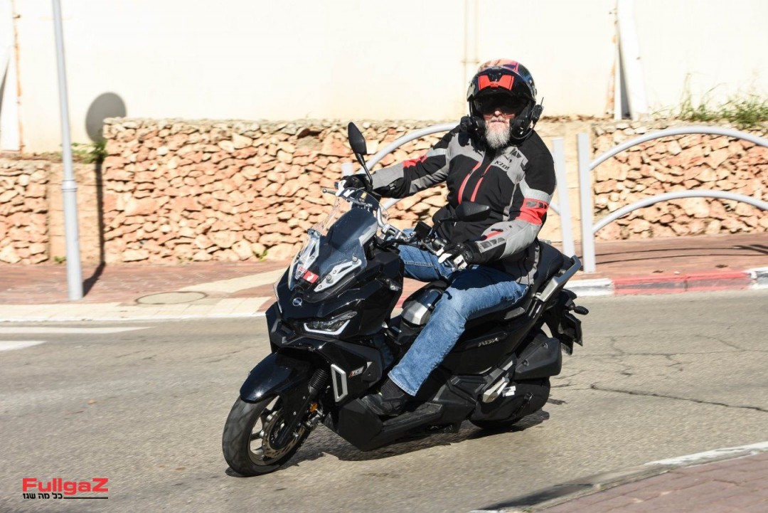 SYM-ADX-125-Test-024