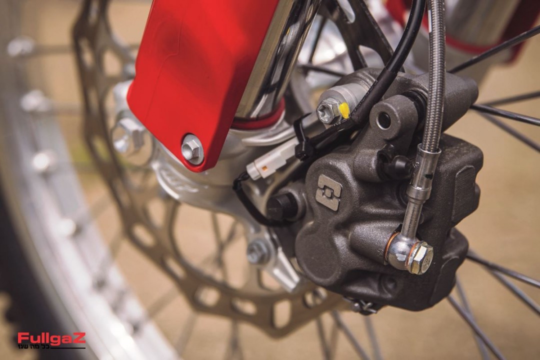 61811_Enduro _ EC 300 _ 2024 _ Parts _ detail