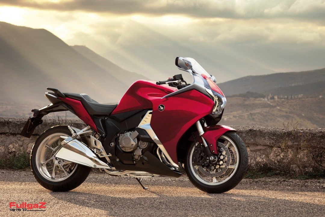 VFR1200F