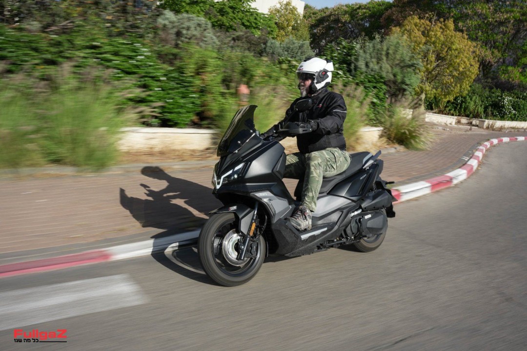 SYM-ADX300-Test-011