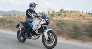 Ducati-Desert-X-Test-042