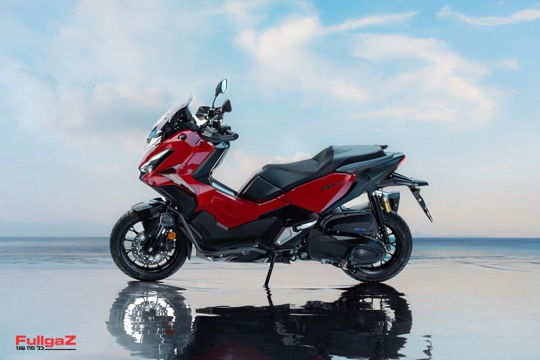 25YM Honda ADV350