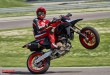 MY27_HYPERMOTARD_698_MONO_NERA_DYN-4