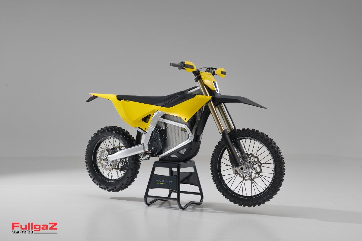 radian_01_studio_10751-1