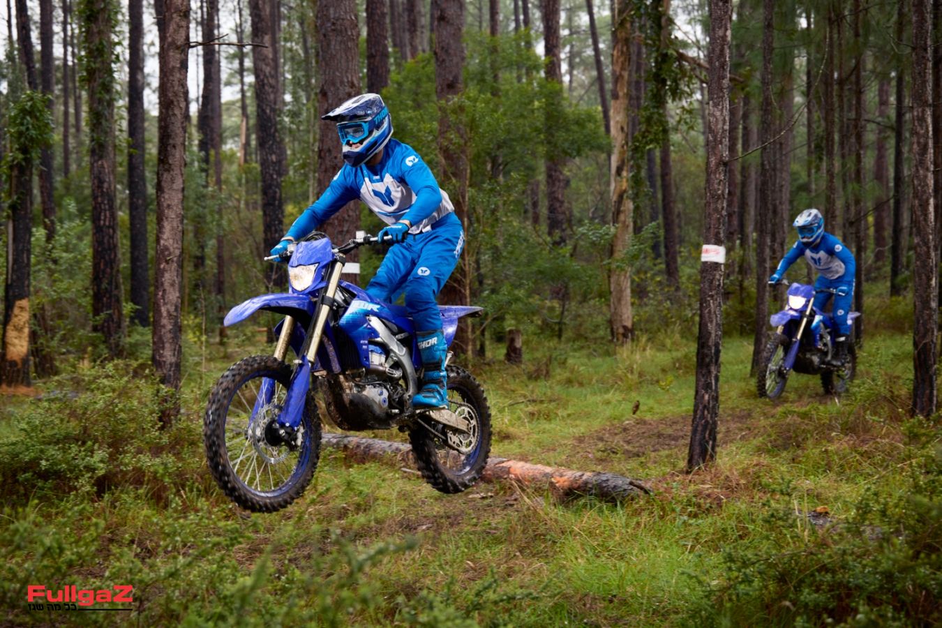 2027_YAM_WR450F_EU_DPBSE_ACT_029_03_preview_maxWidth_1500_maxHeight_1500_ppi_300_quality_100