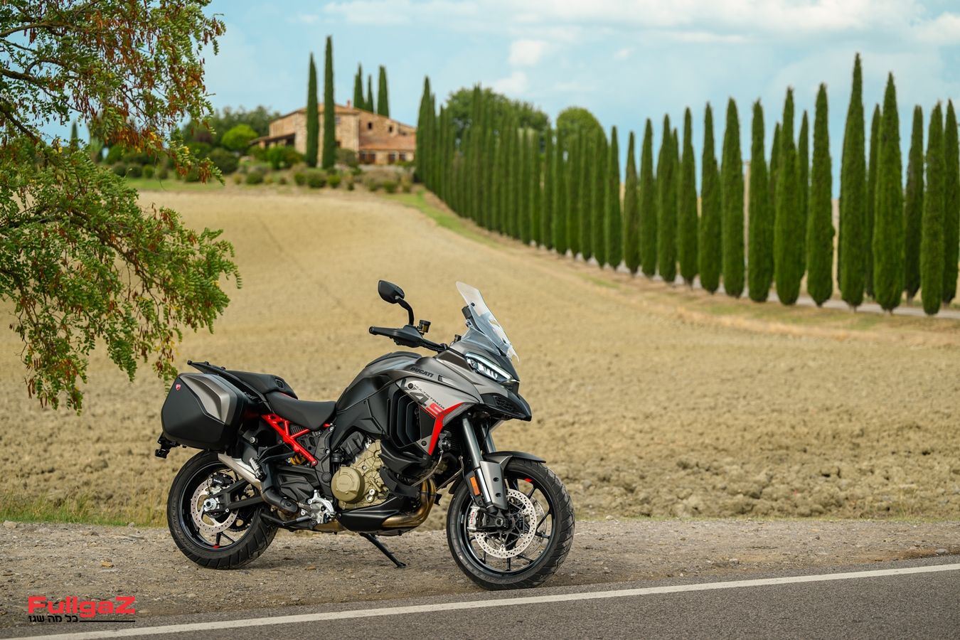 MY27_MULTISTRADA_V4_GT_STATICS-22