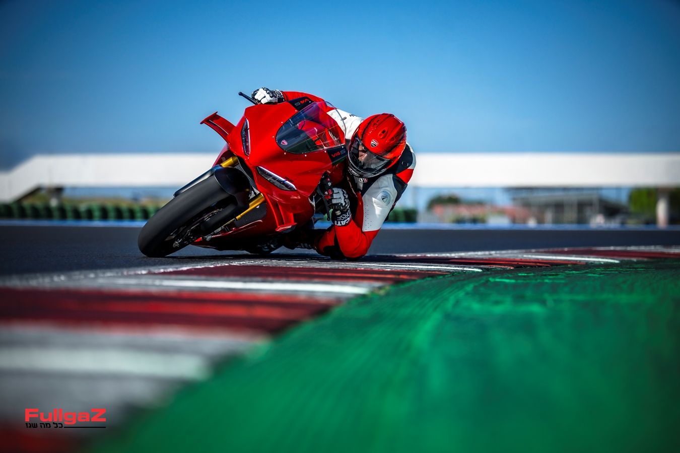 MY27_PANIGALE_V4S_DYNAMICS_14