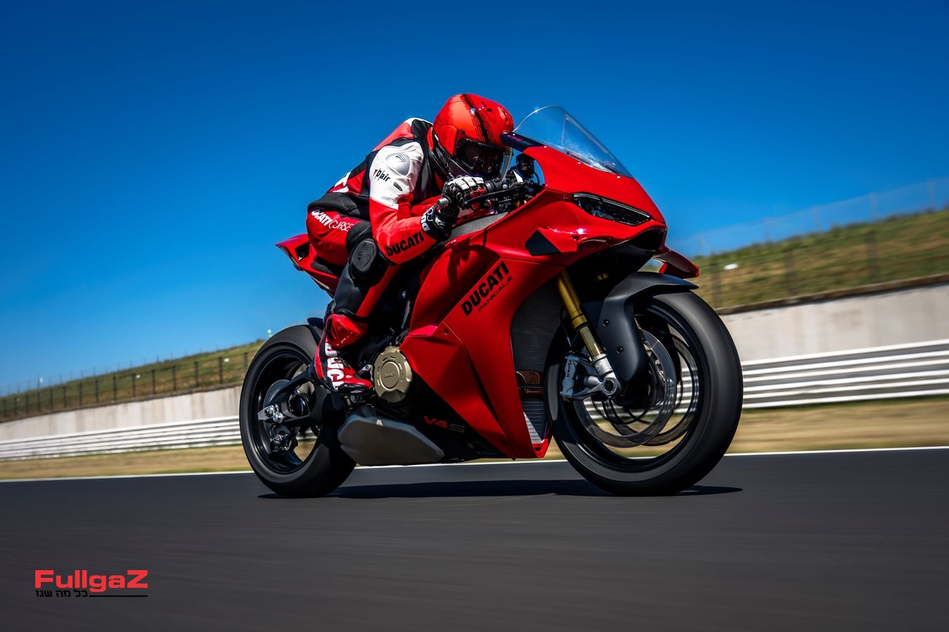 MY27_PANIGALE_V4S_DYNAMICS_3