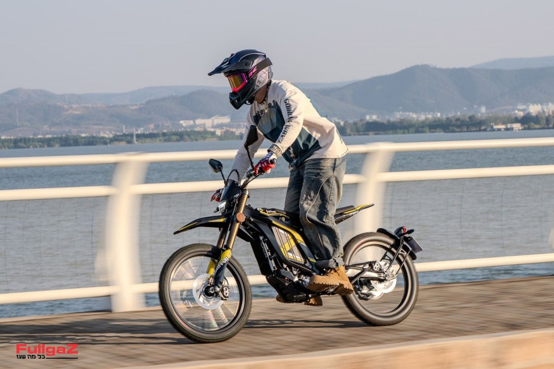 Surron Light Bee 2 (2)